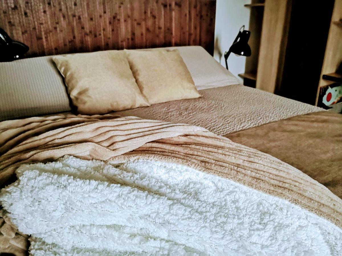 Appartment & Rooms Secondopiano Чивидале-дель-Фриули Экстерьер фото